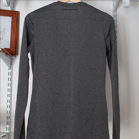 Under Armour Top - Picture 2 of 4